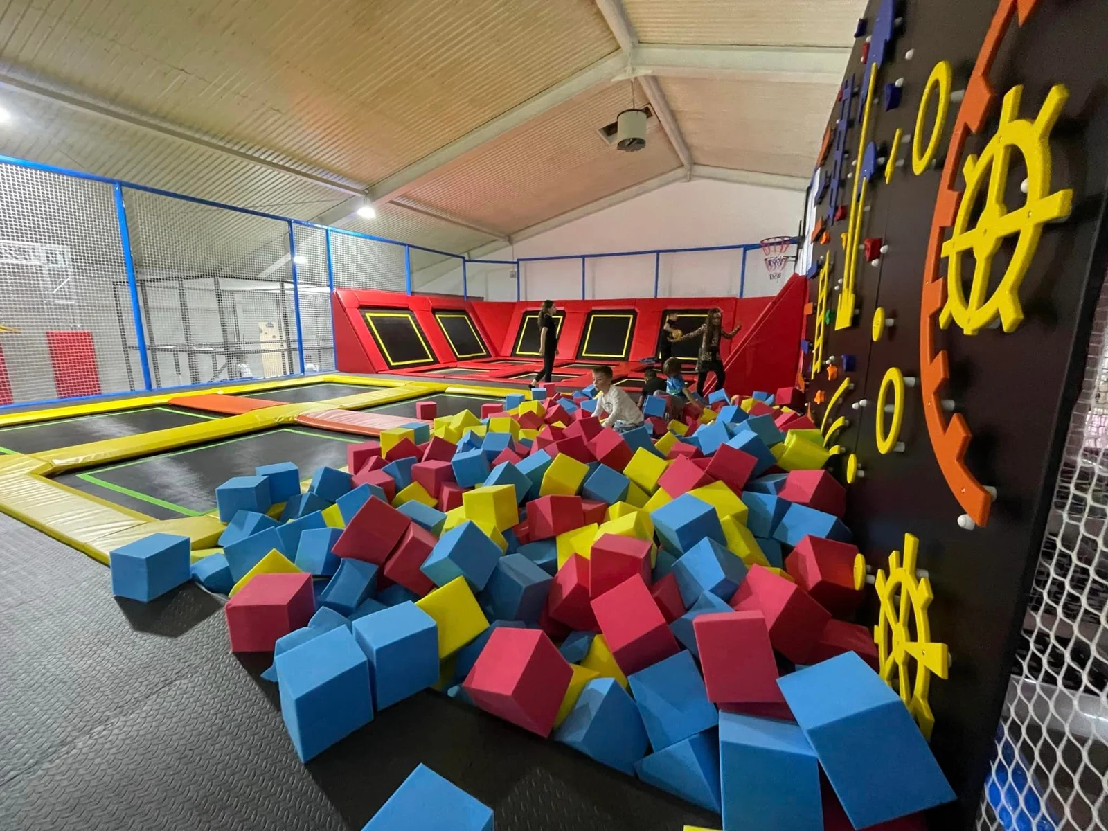 Cuburi din spumă și pereți de cățărare Fantazy Land