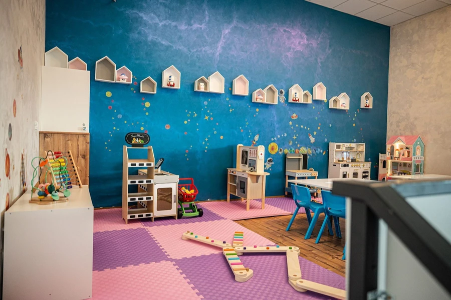Căsuțe și bucătării pentru jocuri de rol la DAF Kids Giroc