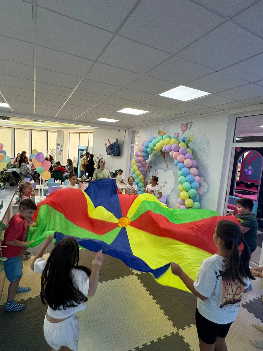Zona pentru jocuri de grup la Magic Nook, Cluj-Napoca
