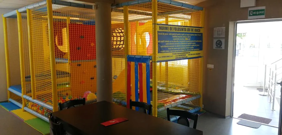 Structura de joacă de la Apulum Kids