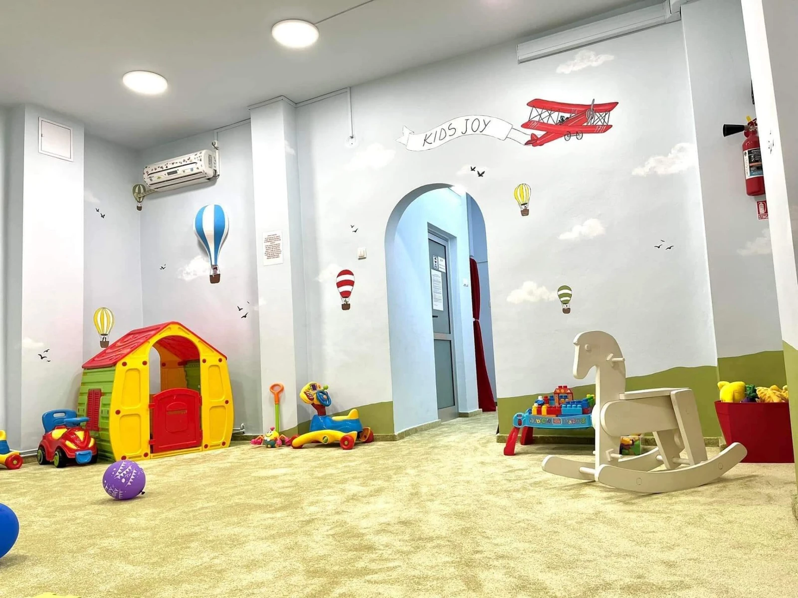 Zona pentru copii mici de la Kids Joy Center