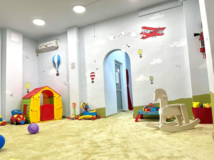 Zona pentru copii mici de la Kids Joy Center
