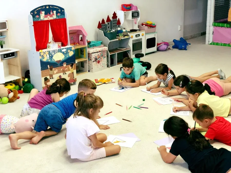 Activități creative în spațiul Licurici Oradea