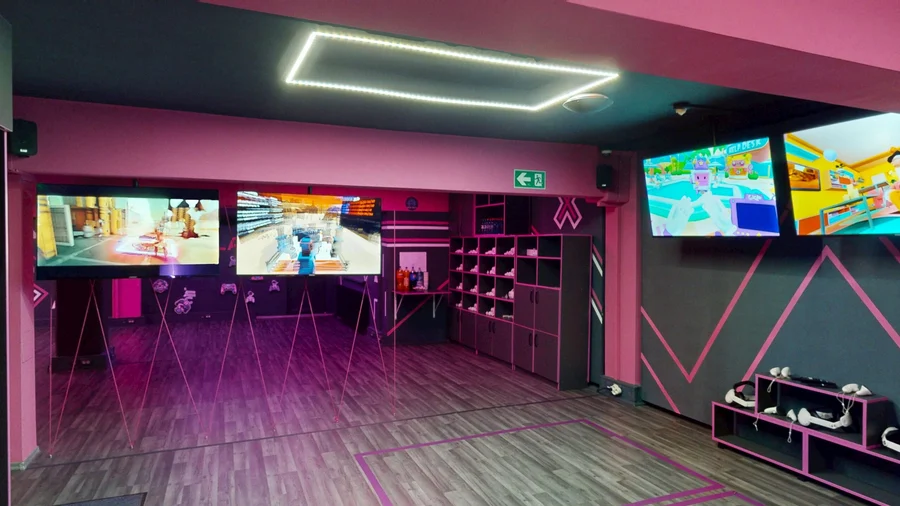 Ecrane interactive PLAY Baia Mare
