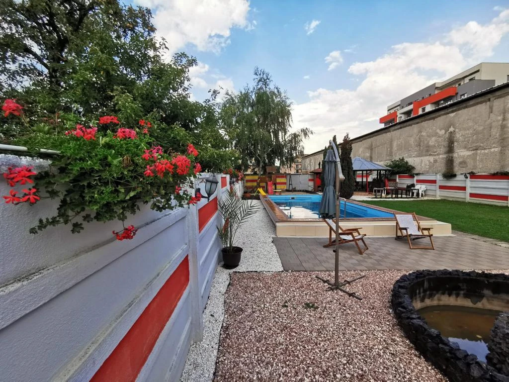 Spațiul și activitățile de joacă de la Party Land